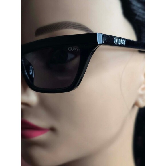 Quay Finesse sun glasses main image 4